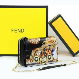 Picture of Fendi Lady Handbags _SKUfw152936222fw